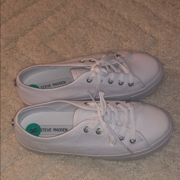 Steve Madden High Top Sneakers - Picture 1 of 3